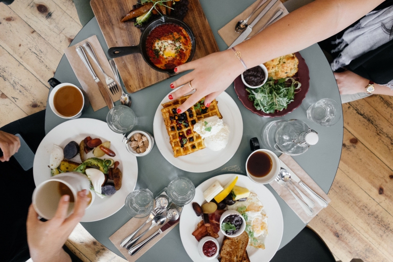 restaurant-BIOT-min_breakfast-690128